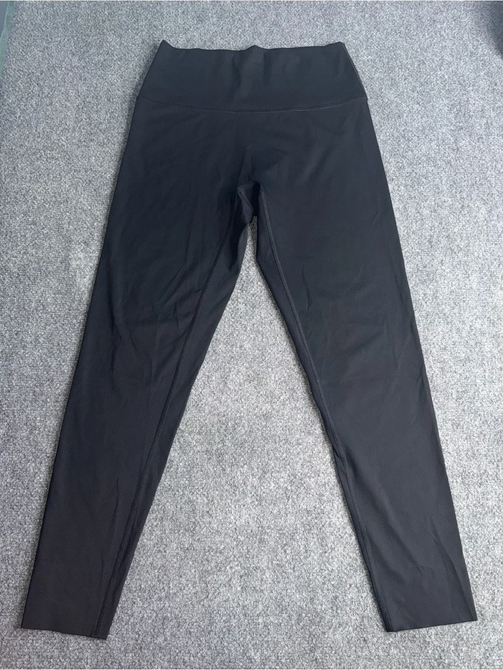 Offline by Aerie Black High-Rise Leggings - Picture 1 of 10